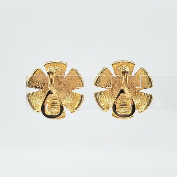 Vintage Monet Designer Black White Enamel Gold Flower Clip On Earrings ESTATE - Picture 5 of 7